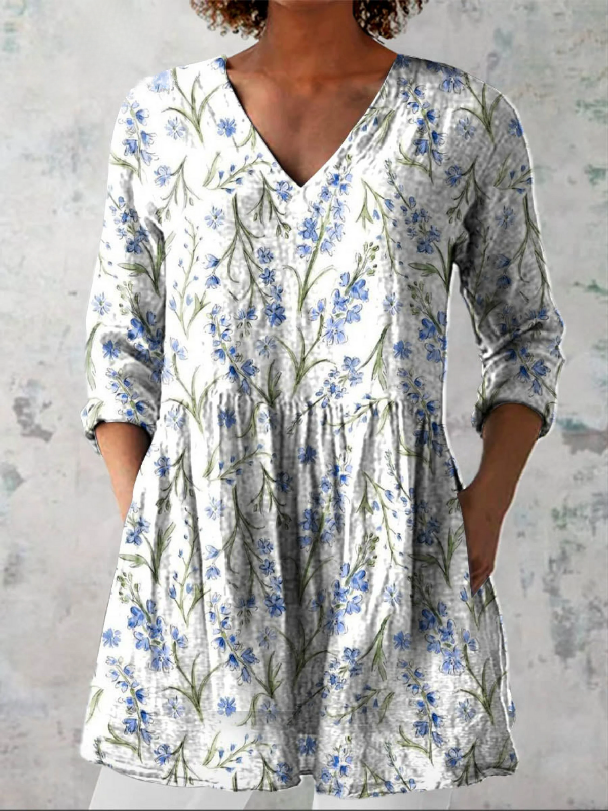Jacqueline | Long Blouse with V-Neck