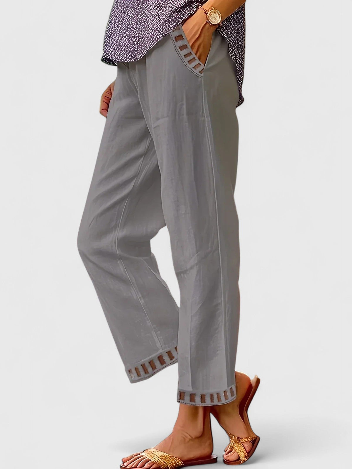 June | Sophisticated Contrast-Trim Cropped Pants