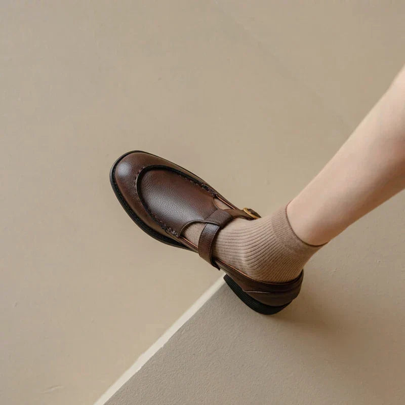 Delia | Retro T-Strap Mary Jane Shoes with Low Heel