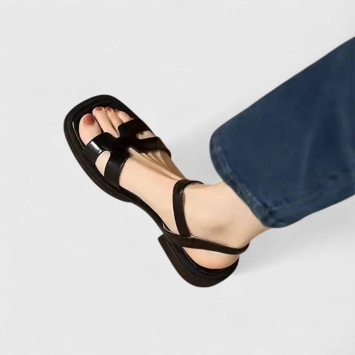 Deliane | Sophisticated Leather Flat Sandals